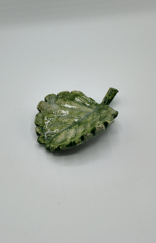 Dainty Leaf | Ceramic Jewellery Dish