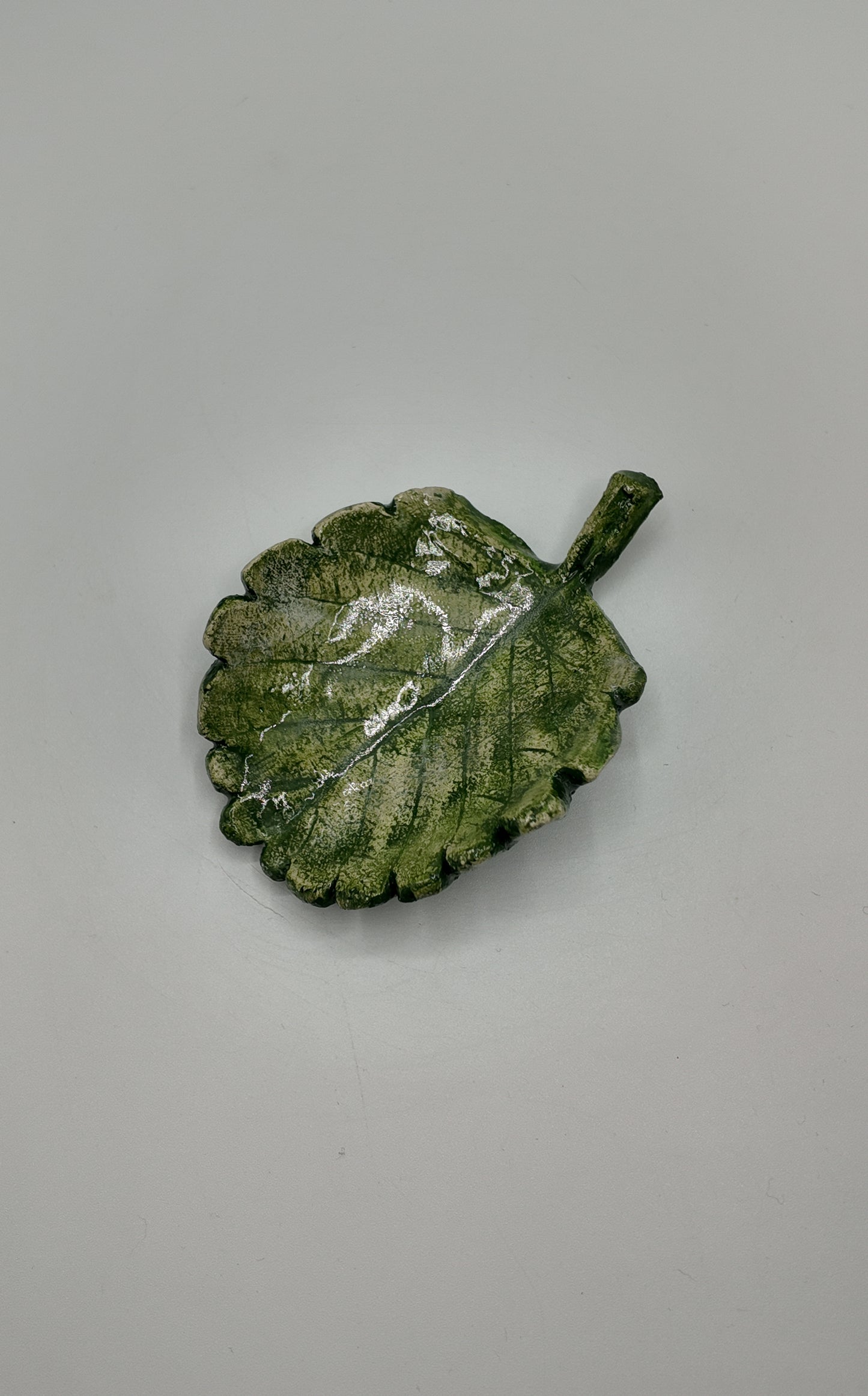 Dainty Leaf | Ceramic Jewellery Dish