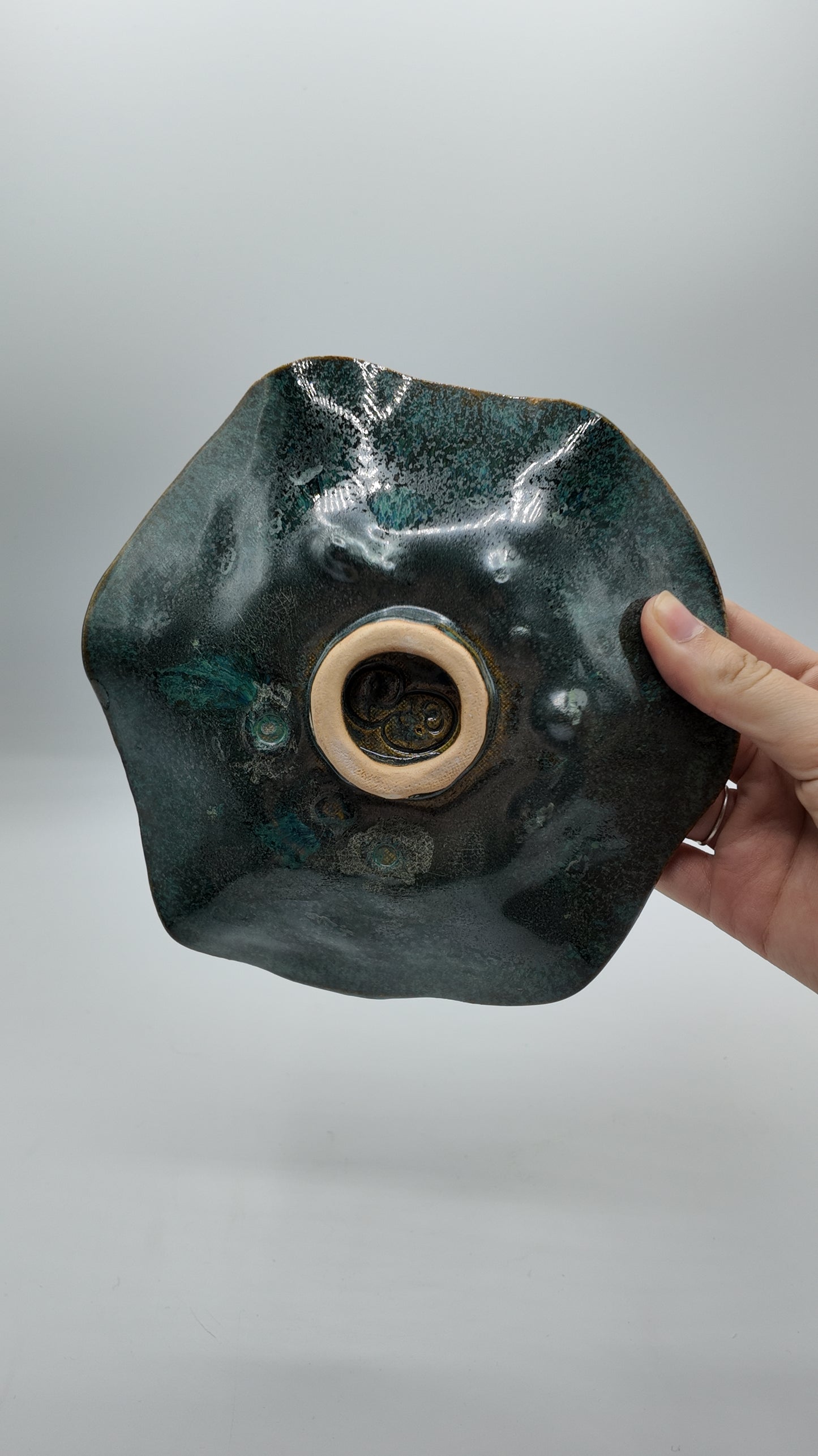 'Gathering Ivy' Ceramic Dish