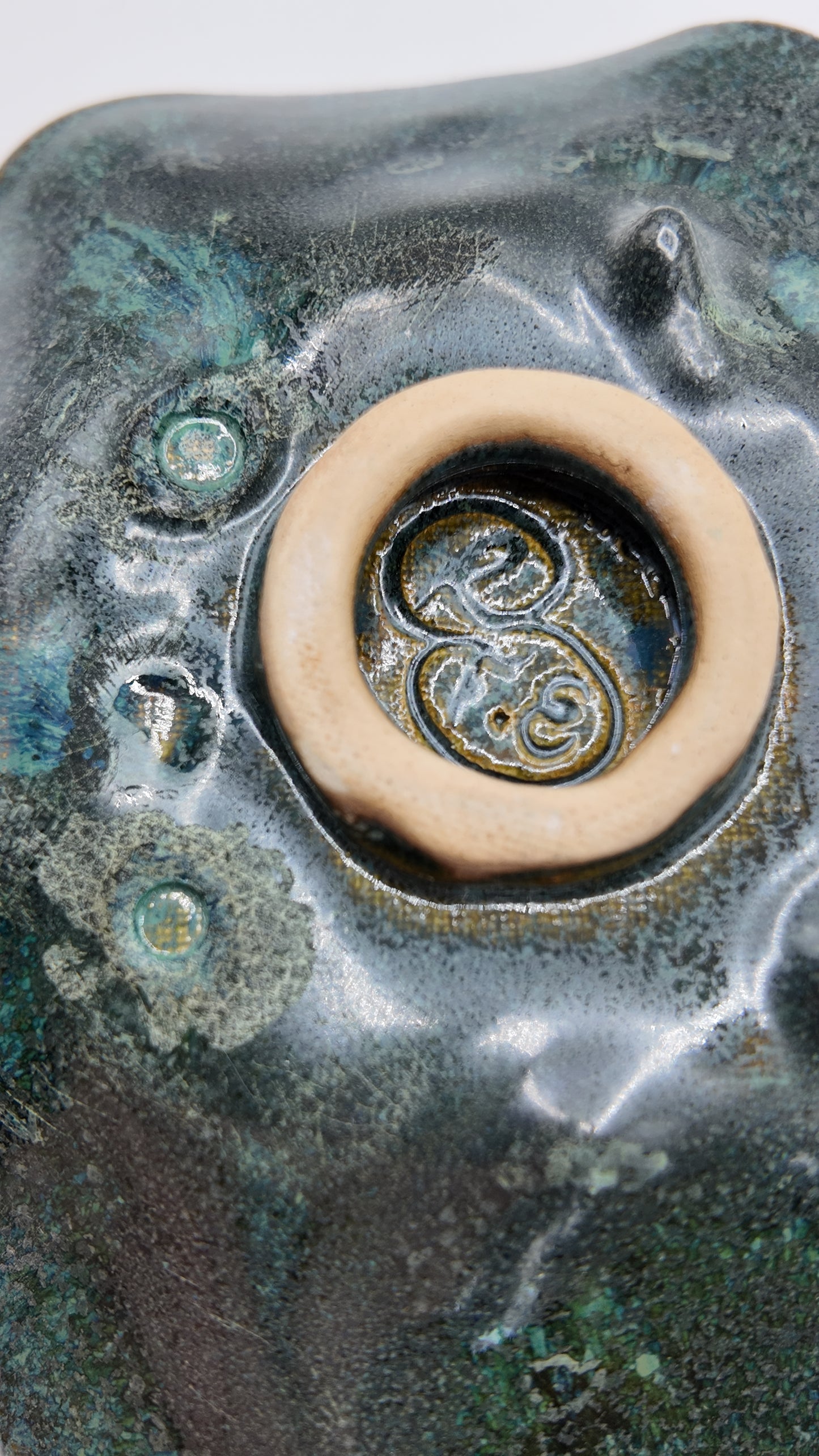 'Gathering Ivy' Ceramic Dish